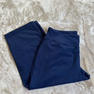Land's End Plus Size Navy Blue Capri Legging Size 1X